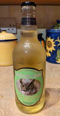 Wise Owl Lightly Sparkling Pear cider review